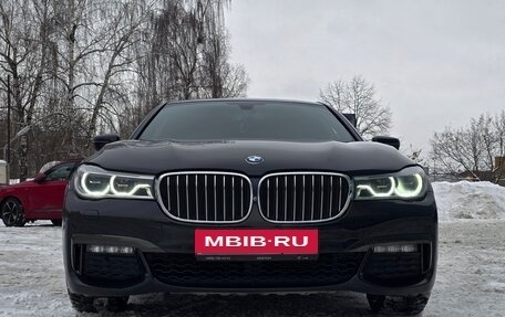 BMW 7 серия, 2018 год, 4 200 000 рублей, 2 фотография