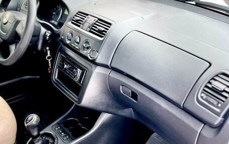 Skoda Fabia II, 2010 год, 650 000 рублей, 12 фотография