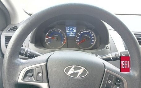 Hyundai Solaris II рестайлинг, 2015 год, 1 100 000 рублей, 7 фотография