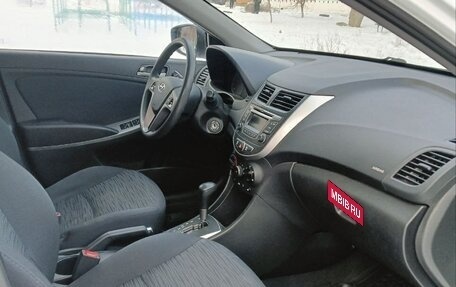 Hyundai Solaris II рестайлинг, 2015 год, 1 100 000 рублей, 12 фотография