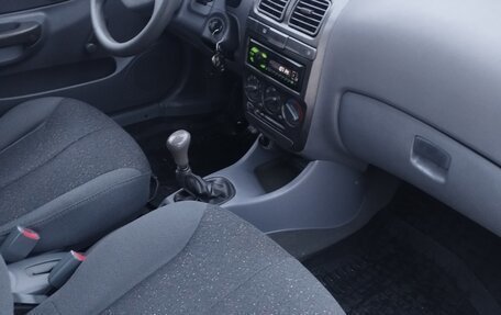 Hyundai Accent II, 2009 год, 350 000 рублей, 13 фотография