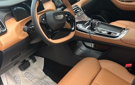 Geely Atlas, 2025 год, 3 000 000 рублей, 12 фотография