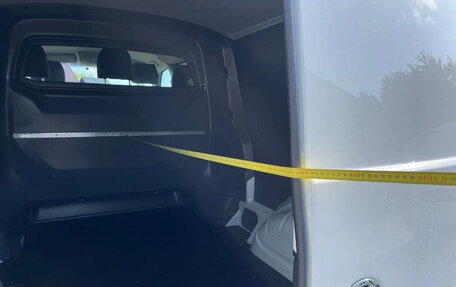 Volkswagen Transporter T6 рестайлинг, 2022 год, 2 800 000 рублей, 30 фотография