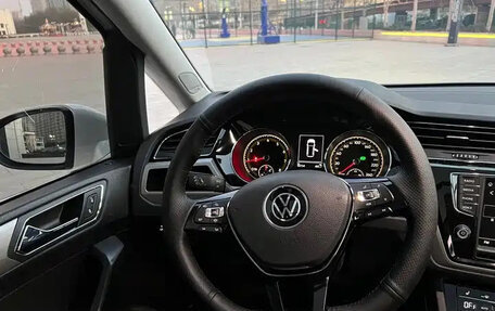 Volkswagen Touran III, 2023 год, 1 590 002 рублей, 11 фотография