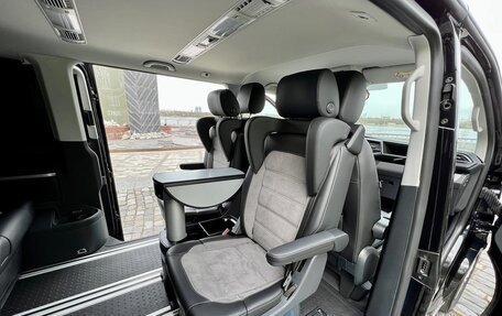 Volkswagen Multivan T6 рестайлинг, 2022 год, 4 400 000 рублей, 10 фотография