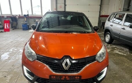 Renault Kaptur I рестайлинг, 2019 год, 1 435 000 рублей, 3 фотография