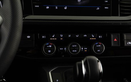 Volkswagen Multivan T6 рестайлинг, 2021 год, 8 899 050 рублей, 19 фотография