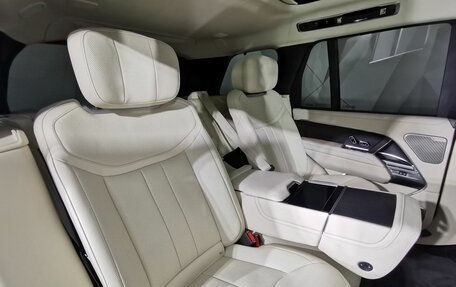 Land Rover Range Rover IV рестайлинг, 2024 год, 20 500 000 рублей, 16 фотография