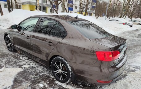 Volkswagen Jetta VI, 2011 год, 799 000 рублей, 4 фотография