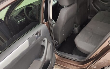 Volkswagen Jetta VI, 2011 год, 799 000 рублей, 10 фотография