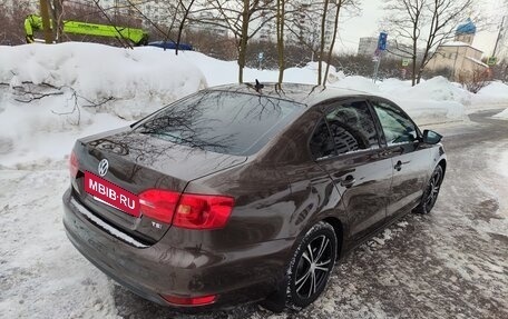 Volkswagen Jetta VI, 2011 год, 799 000 рублей, 6 фотография