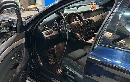 BMW 5 серия, 2016 год, 2 630 000 рублей, 2 фотография