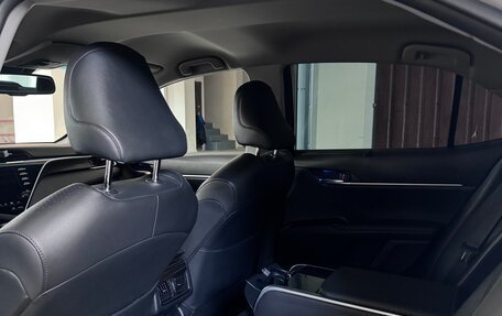 Toyota Camry, 2018 год, 2 700 000 рублей, 12 фотография