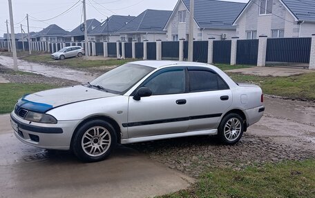 Mitsubishi Carisma I, 2002 год, 150 000 рублей, 2 фотография