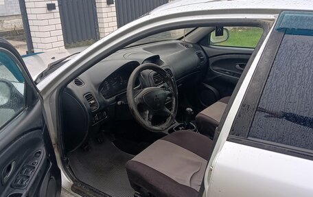 Mitsubishi Carisma I, 2002 год, 150 000 рублей, 3 фотография