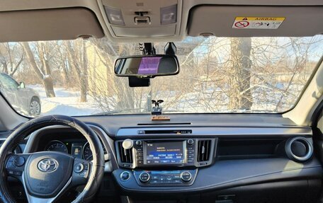 Toyota RAV4, 2018 год, 2 250 000 рублей, 14 фотография