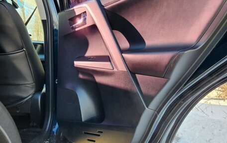 Toyota RAV4, 2018 год, 2 250 000 рублей, 10 фотография