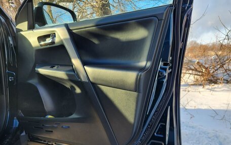 Toyota RAV4, 2018 год, 2 250 000 рублей, 8 фотография