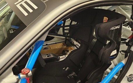 Porsche 911 GT2 991, 2019 год, 90 000 000 рублей, 10 фотография