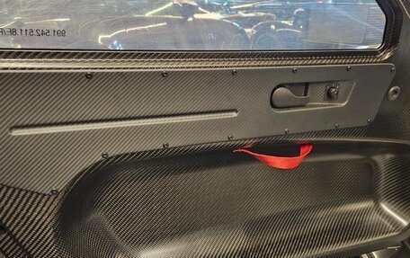 Porsche 911 GT2 991, 2019 год, 90 000 000 рублей, 15 фотография