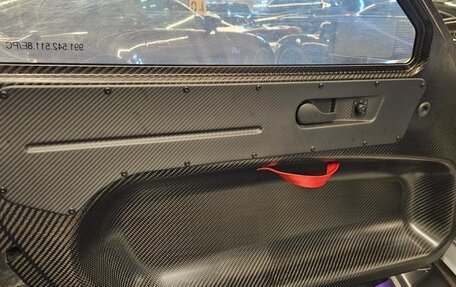 Porsche 911 GT2 991, 2019 год, 90 000 000 рублей, 25 фотография