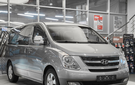 Hyundai Grand Starex Grand Starex I рестайлинг 2, 2011 год, 1 559 000 рублей, 3 фотография