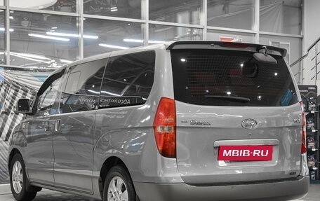 Hyundai Grand Starex Grand Starex I рестайлинг 2, 2011 год, 1 559 000 рублей, 4 фотография