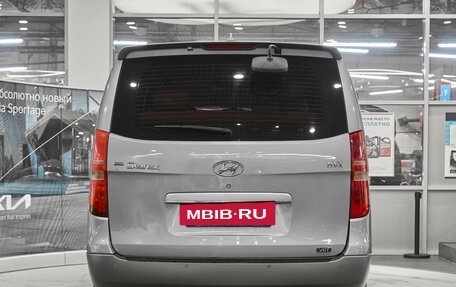 Hyundai Grand Starex Grand Starex I рестайлинг 2, 2011 год, 1 559 000 рублей, 5 фотография