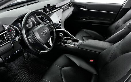 Toyota Camry, 2020 год, 3 050 000 рублей, 9 фотография