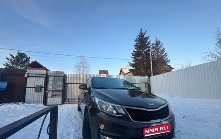 KIA Rio III рестайлинг, 2015 год, 560 000 рублей, 1 фотография