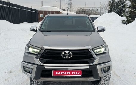 Toyota Hilux VIII, 2022 год, 5 300 000 рублей, 1 фотография