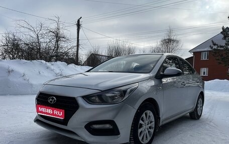 Hyundai Solaris II рестайлинг, 2019 год, 1 200 000 рублей, 1 фотография