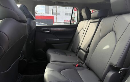 Toyota Highlander, 2025 год, 5 350 000 рублей, 25 фотография