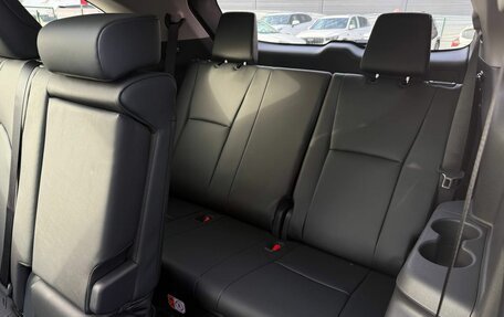 Toyota Highlander, 2025 год, 5 350 000 рублей, 27 фотография