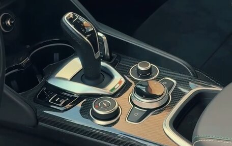 Alfa Romeo Giulia II, 2021 год, 8 800 000 рублей, 23 фотография