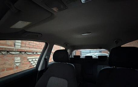 KIA Venga I, 2011 год, 800 000 рублей, 14 фотография