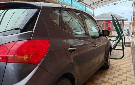 KIA Venga I, 2011 год, 800 000 рублей, 9 фотография