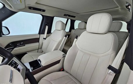 Land Rover Range Rover IV рестайлинг, 2023 год, 14 200 000 рублей, 13 фотография