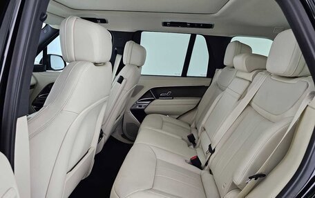 Land Rover Range Rover IV рестайлинг, 2023 год, 14 200 000 рублей, 16 фотография