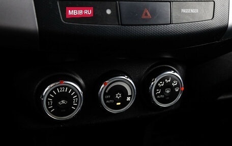 Mitsubishi Outlander III рестайлинг 3, 2011 год, 999 000 рублей, 13 фотография