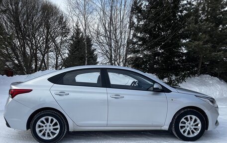 Hyundai Solaris II рестайлинг, 2019 год, 1 200 000 рублей, 6 фотография