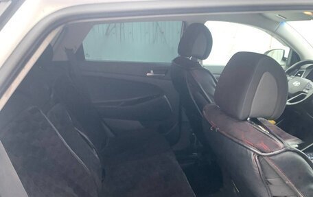 Hyundai Tucson III, 2018 год, 1 650 000 рублей, 6 фотография