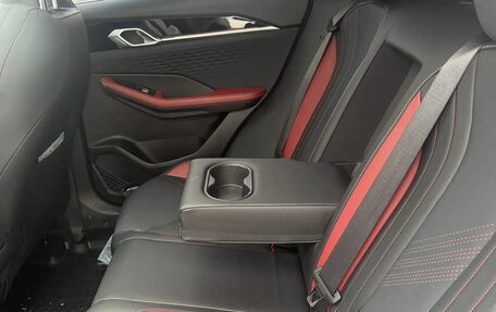 Geely Coolray I, 2024 год, 2 200 000 рублей, 7 фотография