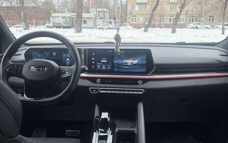 Geely Coolray I, 2024 год, 2 200 000 рублей, 10 фотография