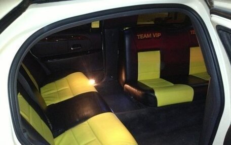 Lincoln Town Car III рестайлинг, 2002 год, 1 500 000 рублей, 6 фотография