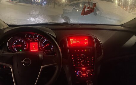Opel Astra J, 2013 год, 660 000 рублей, 5 фотография