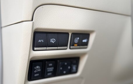 Infiniti QX56, 2011 год, 2 100 000 рублей, 4 фотография