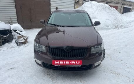 Skoda Superb III рестайлинг, 2012 год, 930 000 рублей, 2 фотография