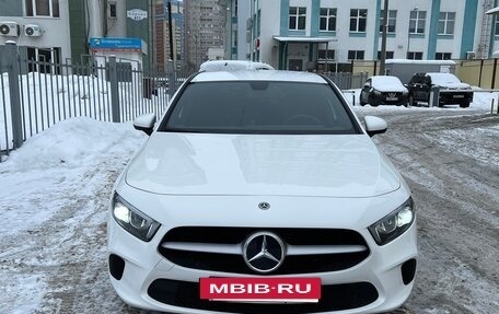 Mercedes-Benz A-Класс, 2019 год, 2 650 000 рублей, 8 фотография