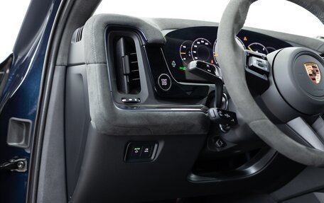 Porsche Cayenne III, 2025 год, 29 990 000 рублей, 15 фотография